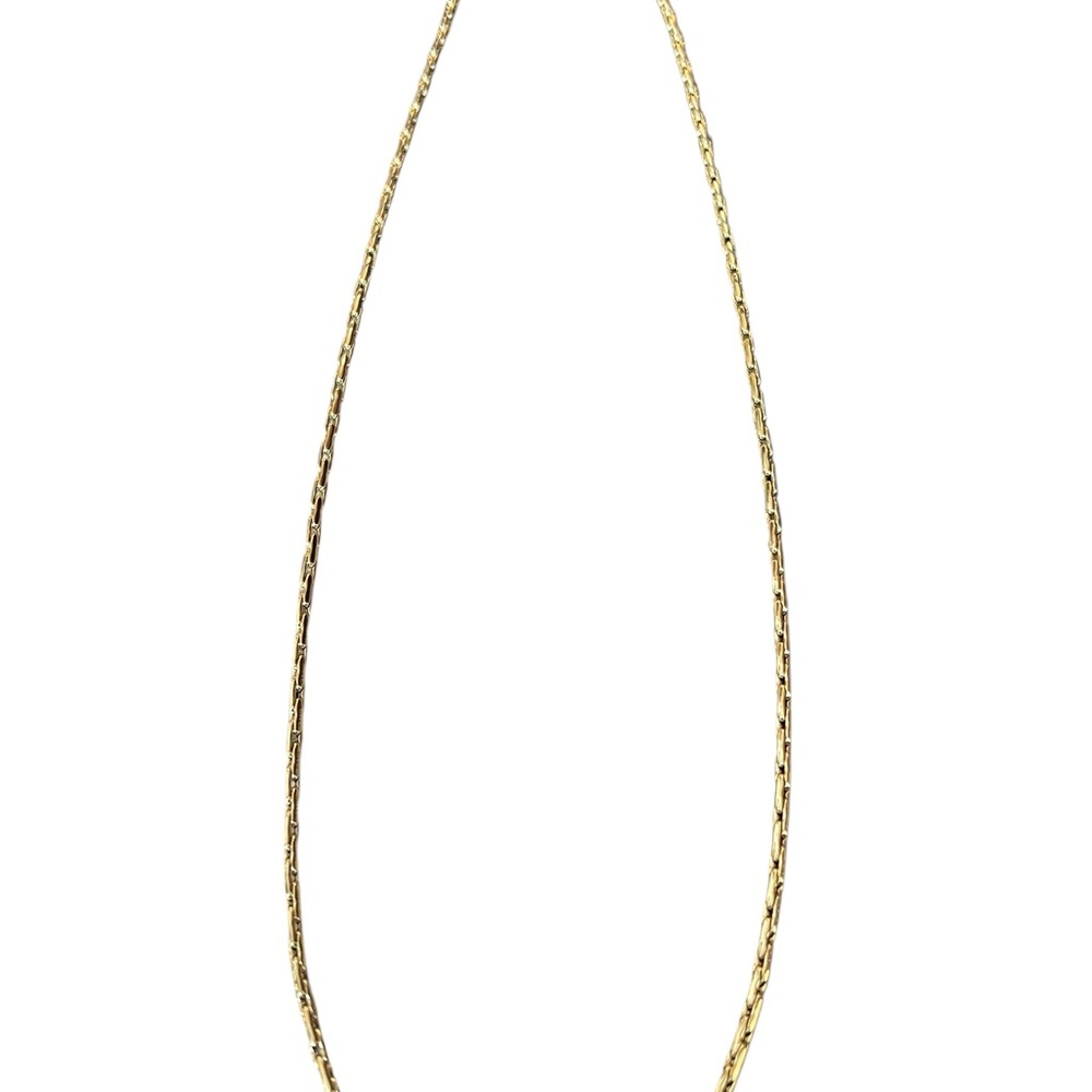 GLD Triangular Link Chain in Yellow Gold - Picture 3 of 3